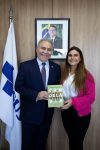 Deputada Federal Mariana Carvalho presenteou o Ministro Dr. Marcelo Queiroga...