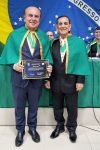 Dr. Aparício Carvalho recebe honraria do Exército Brasileiro