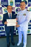 Dr. Aparício Carvalho de Moraes recebe título de Amigo da Capitania Fluvial...