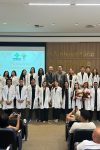 Acadêmicos de Farmácia Participam da Cerimônia do Jaleco no Centro...